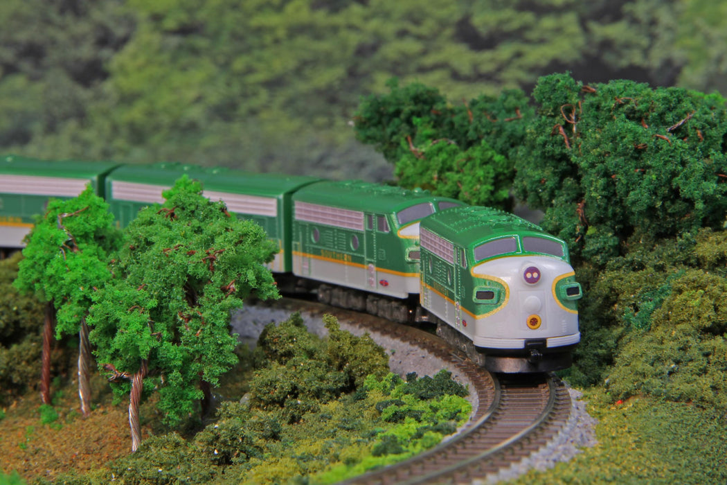 Rokuhan Z Gauge Shorty Emd F7 Southern Railway Diesel Locomotive Model-Kiichin - The #1 Place for Japanese Goods in Your Hand!
