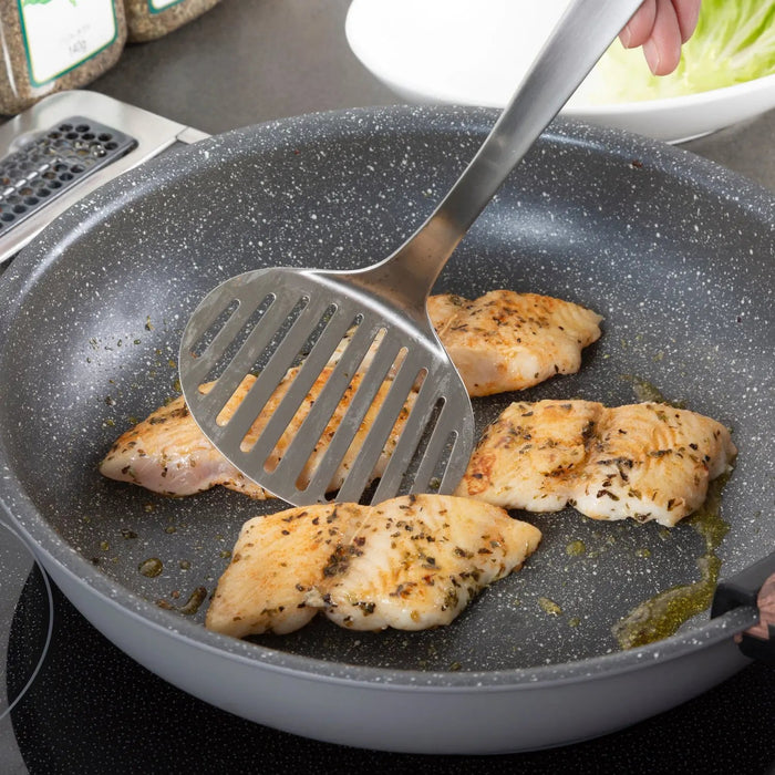 Sori Yanagi Small Stainless Steel Slotted Turner - Premium Quality Kitchen Utensil-Kiichin - The #1 Place for Japanese Goods in Your Hand!